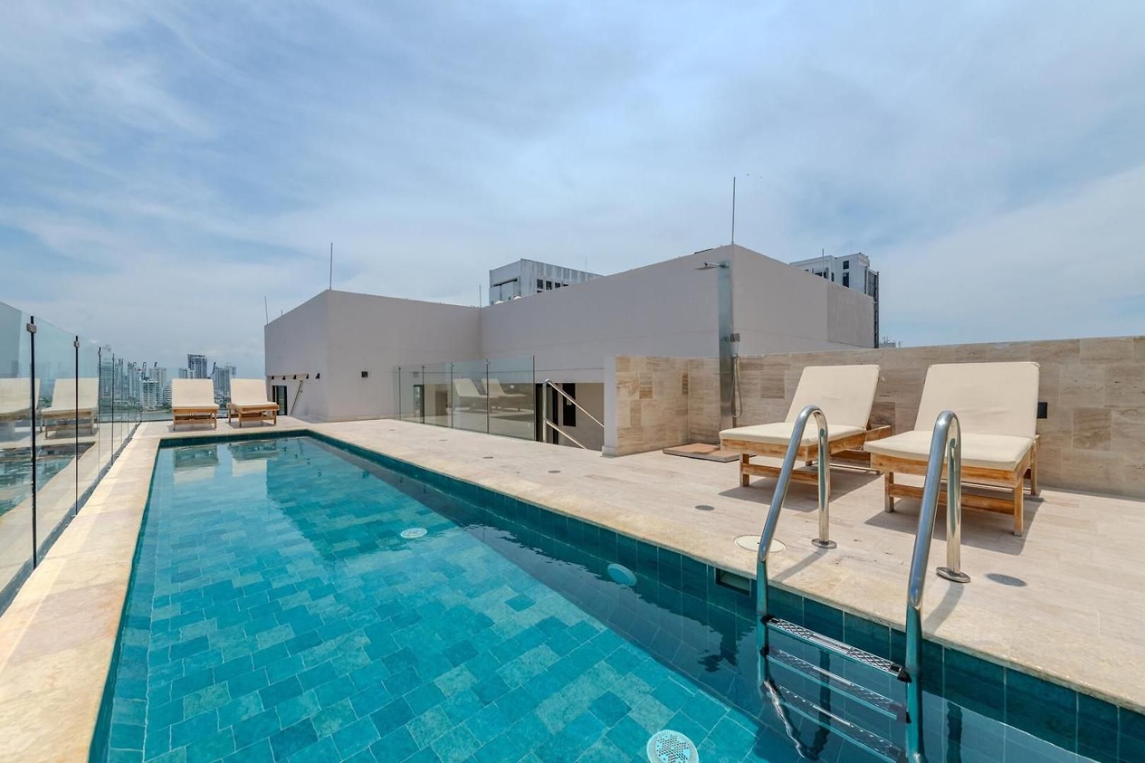Elegant Loft - Rooftop Pool - Old Apartamento Cartagena