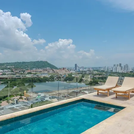 Elegant Loft - Rooftop Pool - Old